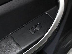 2014款1.6L 手动豪华版 中控区