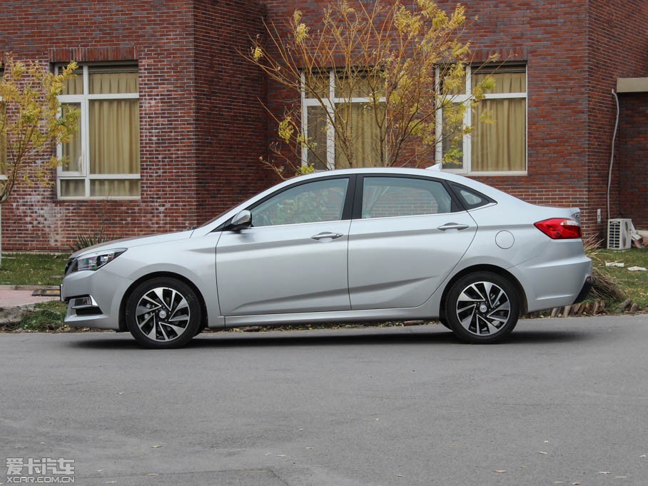 2015���V7 1.6L �քӘ�Ȥ�� ��IV