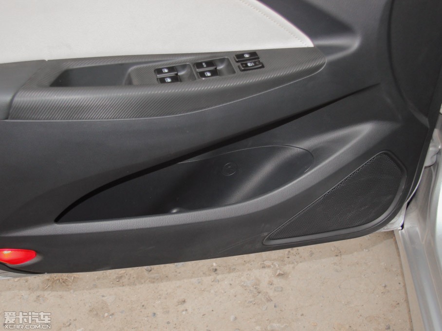 2015���V7 1.6L �քӘ�Ȥ�� ��IV