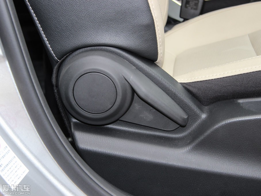 2015���V7 1.6L �քӘ�Ȥ�� ��IV