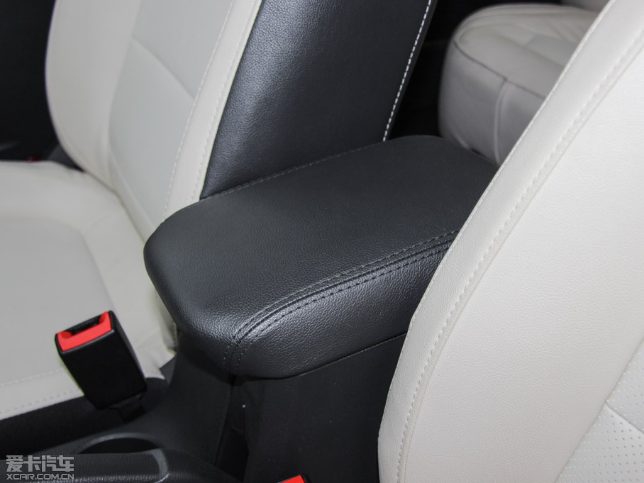 2015���V7 1.6L �քӘ�Ȥ�� ��IV