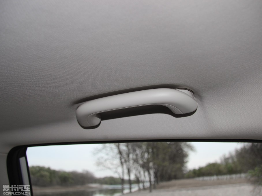 2015���V7 1.6L �քӘ�Ȥ�� ��IV