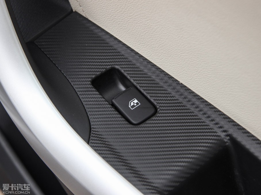 2015���V7 1.6L �քӘ�Ȥ�� ��IV