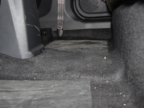 長安乘用車2015款悅翔V7