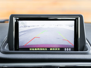 2015款1.6L 手动乐趣型 国IV 中控区