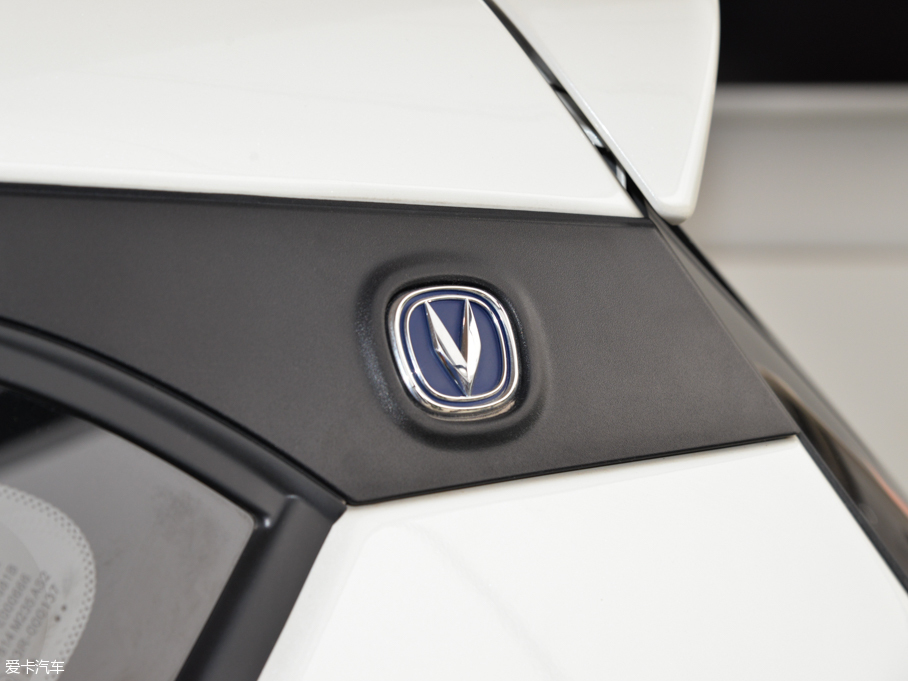 2015���L��CS35 1.6L �քӺ��A�� ��IV