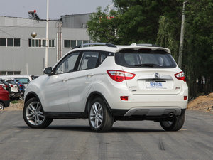 2015款1.6L 手动豪华型 国V 左后45度