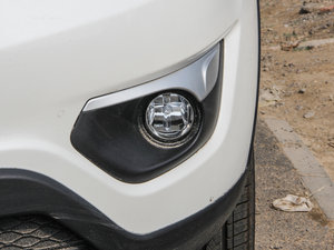 2015款1.6L 手动豪华型 国V 前雾灯