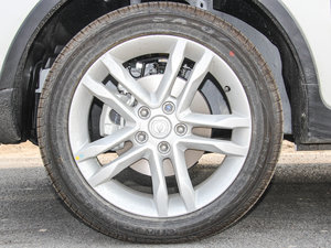 2015款1.6L 手动豪华型 国V 轮胎品牌