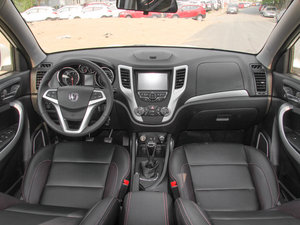 2015款1.6L 手动豪华型 国V 内饰全景
