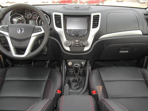 2015款1.6L 手动豪华型 国V 中控台