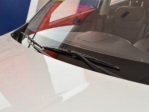 2015款1.6L 手动豪华型 国IV 雨刷