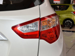 2015款1.6L 手动豪华型 国IV 尾灯