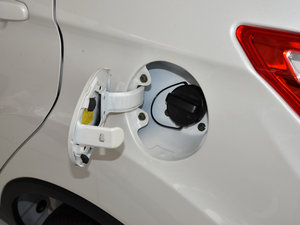 2015款1.6L 手动豪华型 国IV 油箱盖