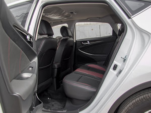 2015款1.6L 手动锐酷型 国IV 后排空间