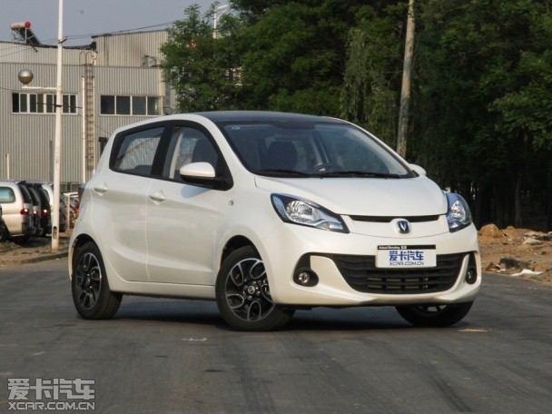 長(zhǎng)安乘用車2015款奔奔