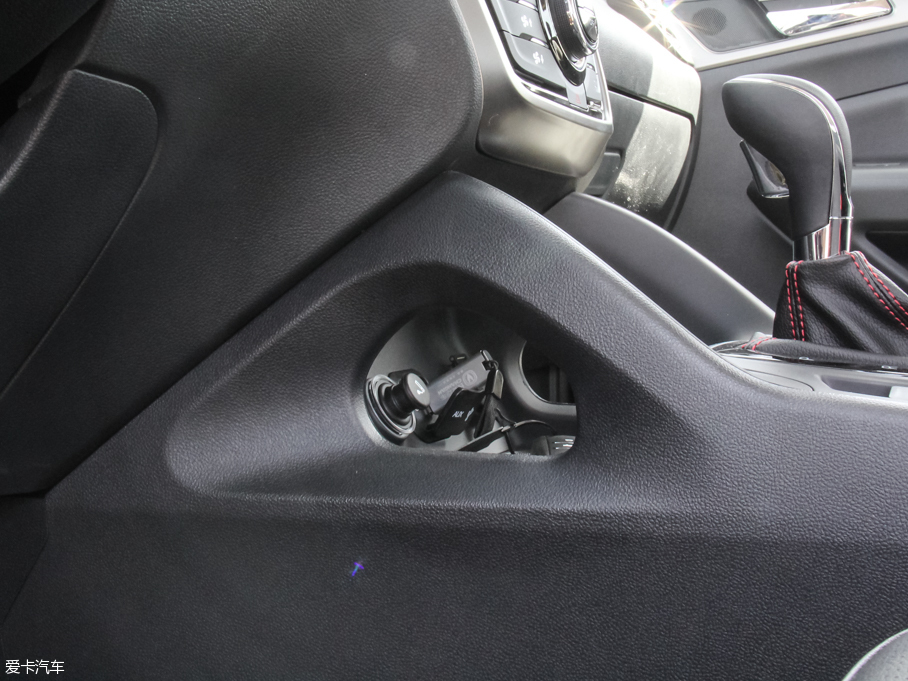 2015LCS75 1.8T Ԅ(dng)(q)F