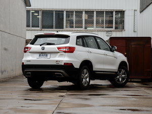 2015款1.8T 自动四驱精英型 整体外观