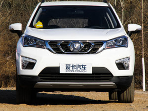 2016款1.5L 手动尊贵版 中网