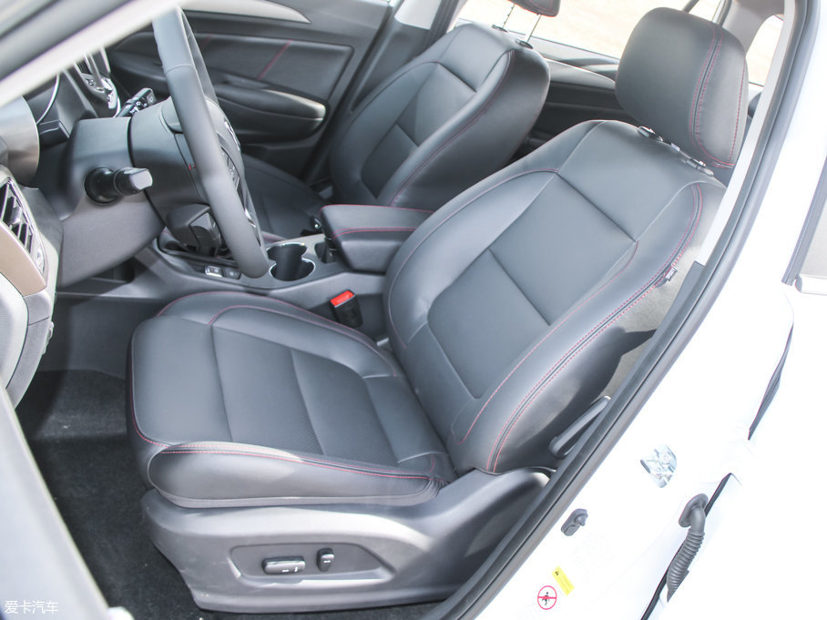 2016L(zhng)CS75 1.5T ք(dng)׿Խ