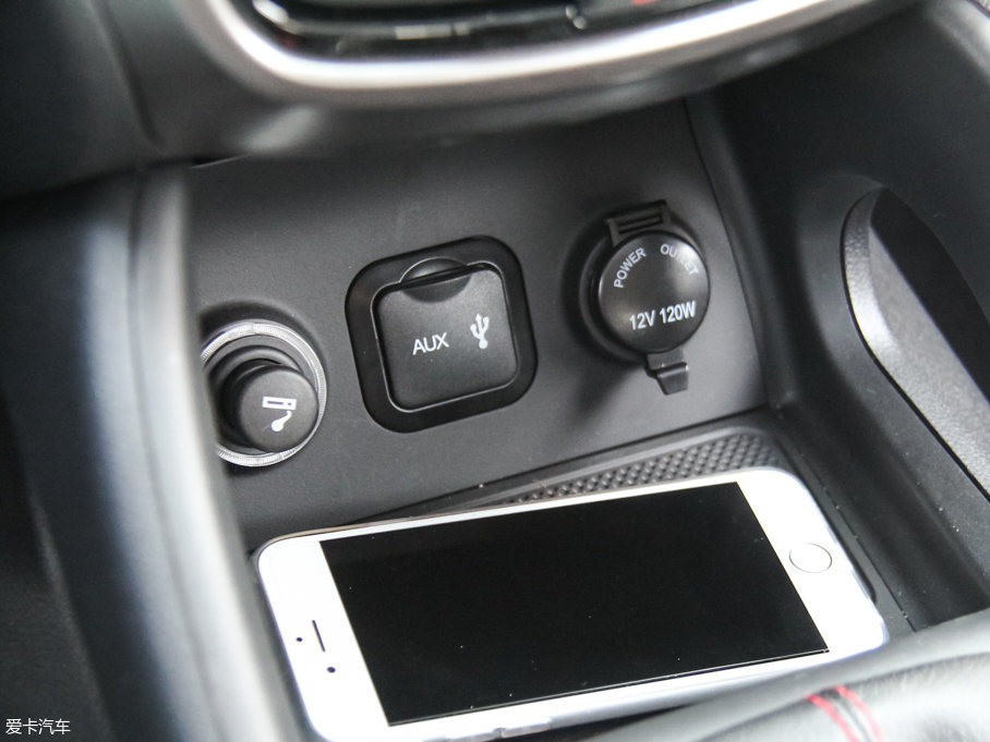 2016L(zhng)CS75 1.5T ք(dng)׿Խ