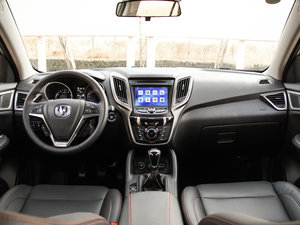 2016款1.5T 手动卓越型 内饰全景