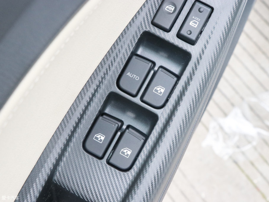 2016V7 1.6L ԄӘ V