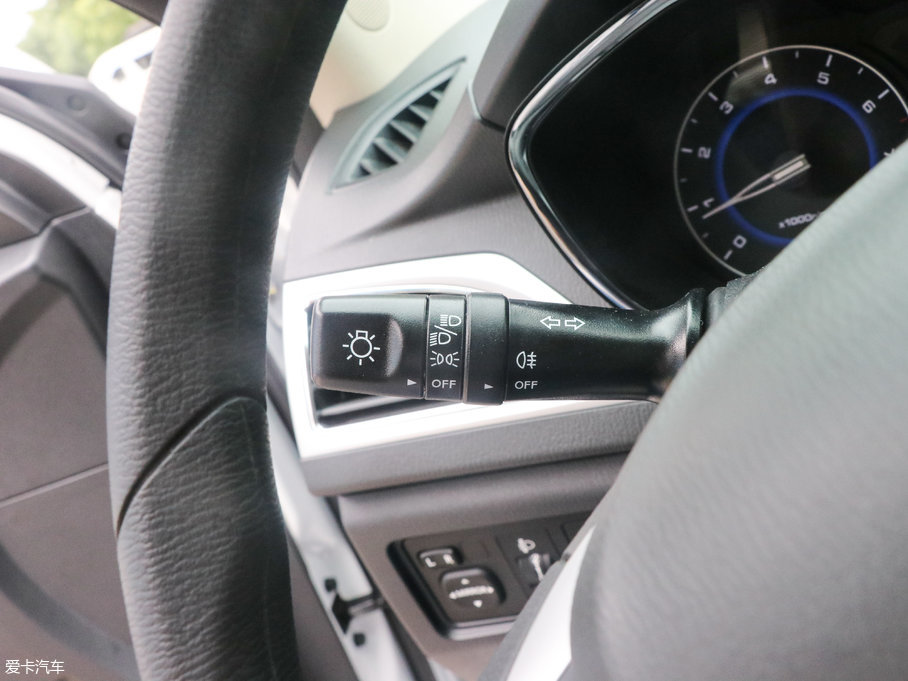 2016V7 1.6L ԄӘ V