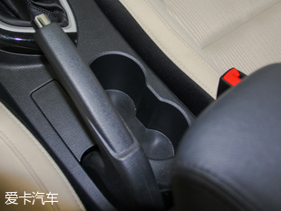 長(zhǎng)安乘用車2016款悅翔V7