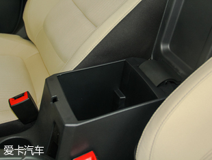 長(zhǎng)安乘用車2016款悅翔V7