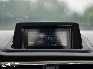 長安乘用車2016款悅翔V7