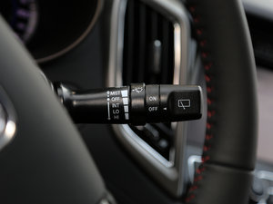 2016款1.6L 自动俊酷型 中控区