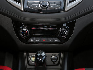 2016款1.6L 自动俊酷型 空调调节