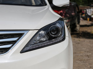 2016款1.6L 自动风尚型 大灯