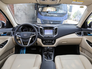 2016款1.6L 自动风尚型 内饰全景
