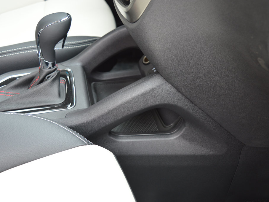 2017���L��CS35 1.6L �ԄӺ��A��