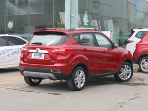 2017款1.6L 手动豪华型 整体外观