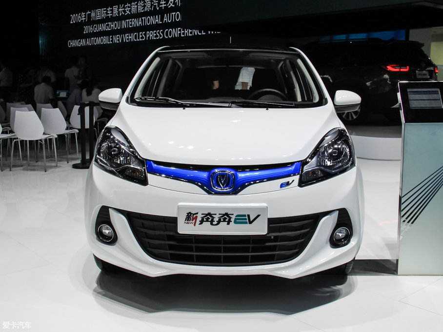 2017���EV ���A�� 210km�m�����