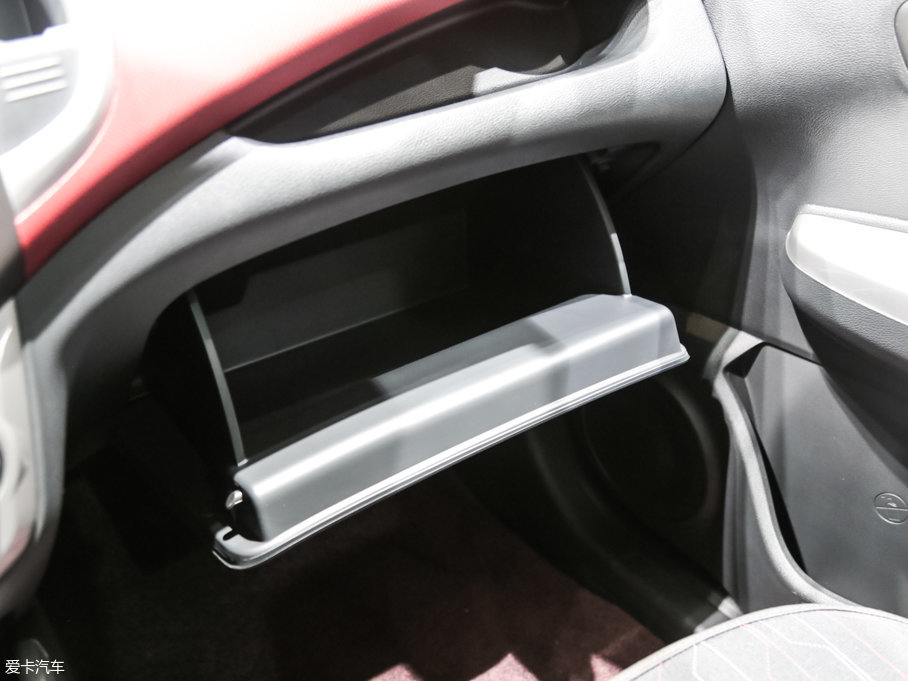 2017���EV ���A�� 210km�m�����