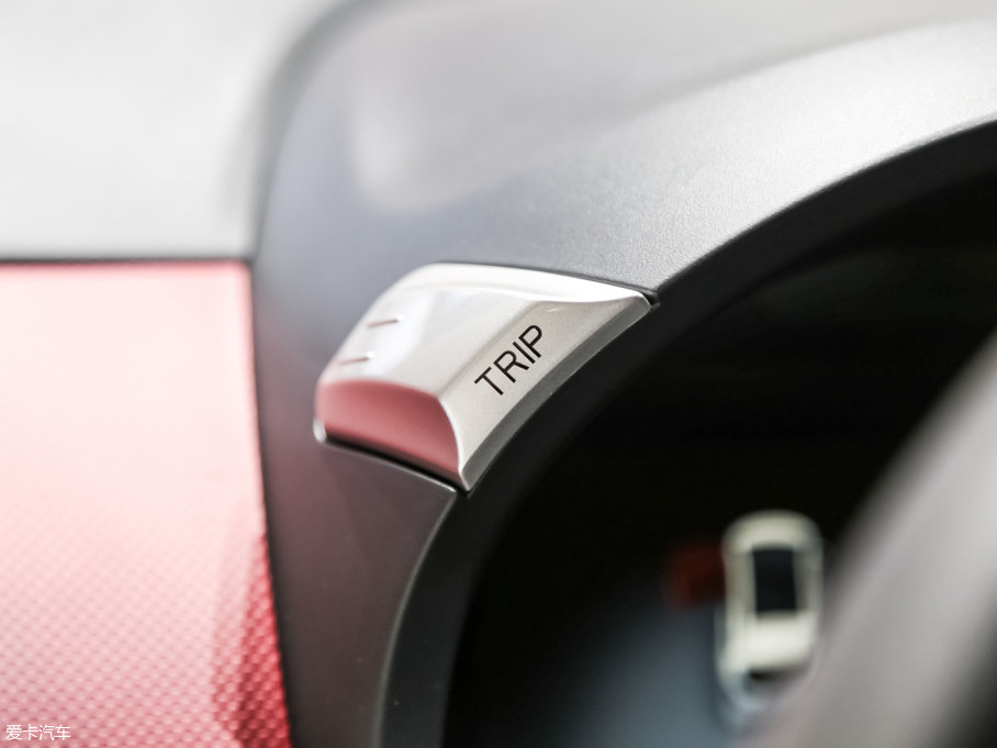 2017���EV ���A�� 210km�m�����