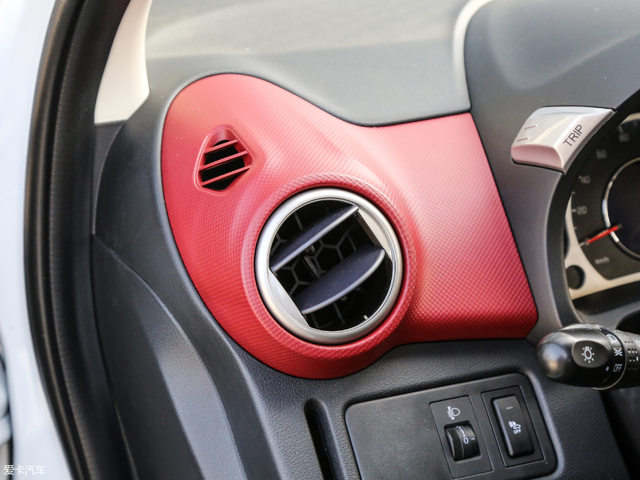 2017EV ˜ 210kmm(x)