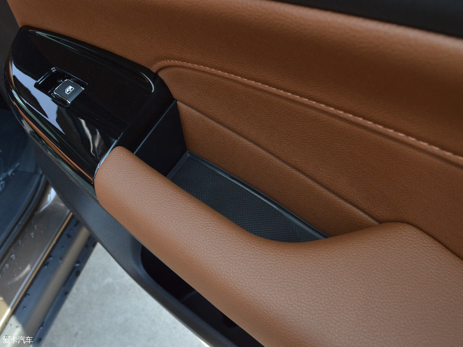 2017LCS95 360T ԄӃh