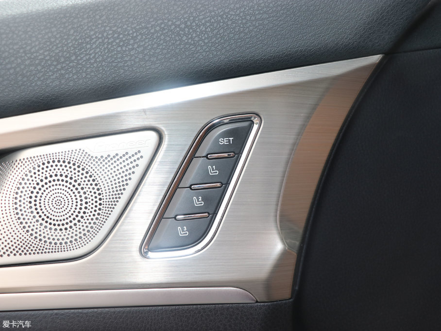 2017LCS95 360T Ԅ(q)