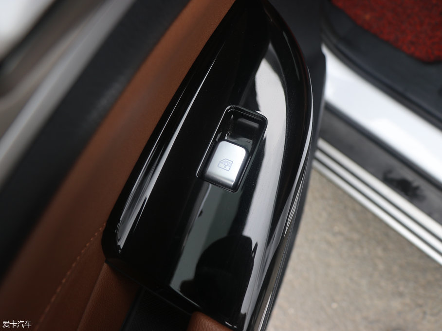 2017L(zhng)CS95 360T Ԅ(dng)(q)