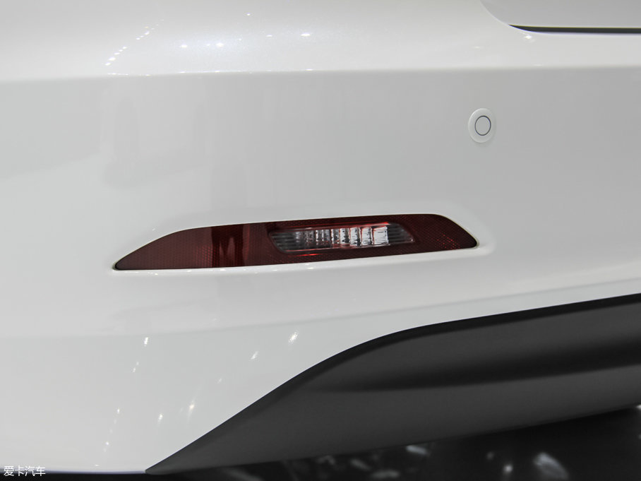 2017݄PHEV {Ӱ 1.6L քI