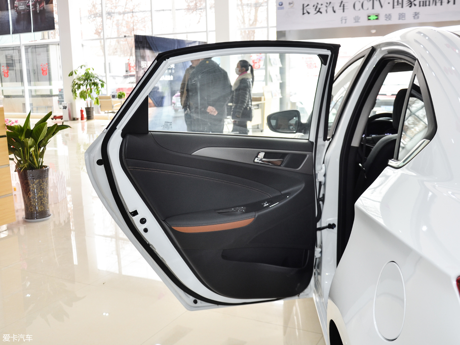 2017݄PHEV {(ln)Ӱ 1.6L քh