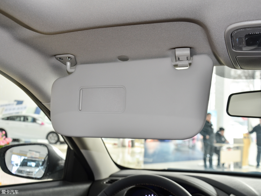 2017݄PHEV {Ӱ 1.6L քh