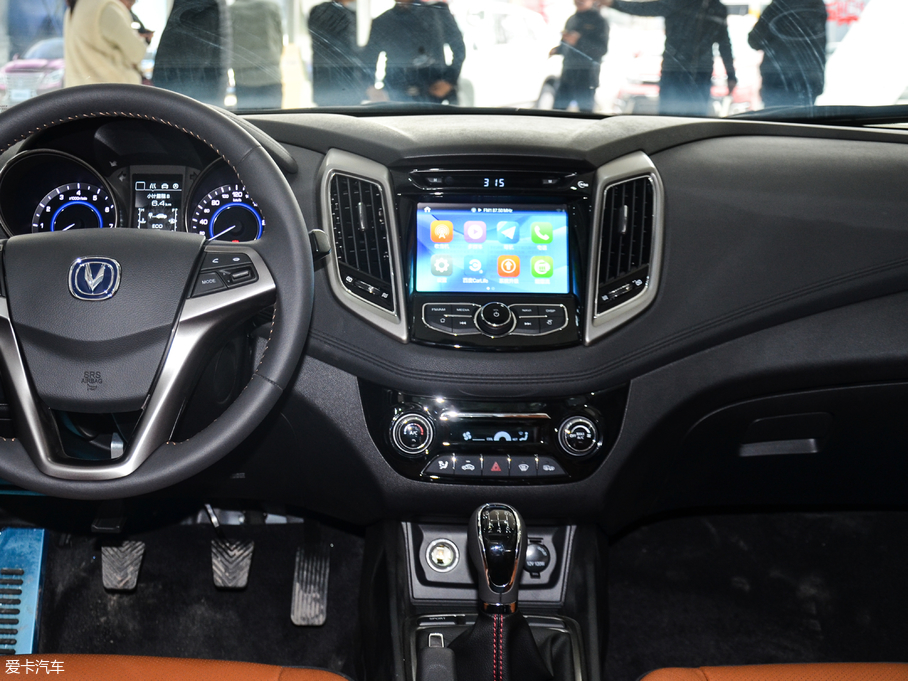 2017݄PHEV {Ӱ 1.6L քh