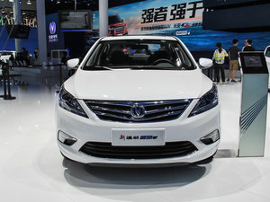 2017款蓝动版 1.6L 手动领航型 整体外观