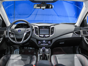 2017款蓝动版 1.6L 手动领航型 中控区